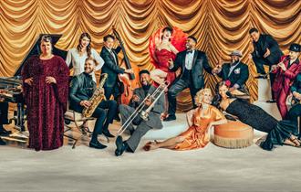 Scott Bradlee's Postmodern Jukebox
