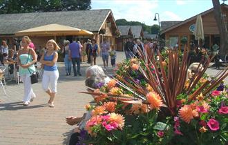 Trentham Shopping Village