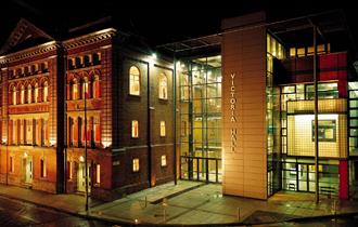 Victoria Hall at night