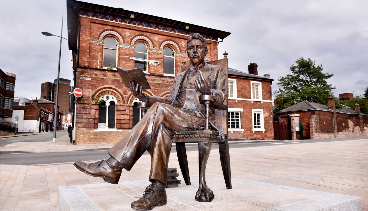 Arnold Bennett Statue Stoke-on-Trent