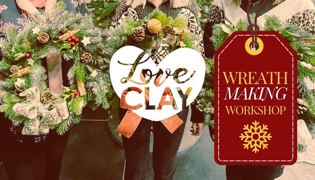 Christmas Wreath & Light switch on Christmas Wreath & Light switch on