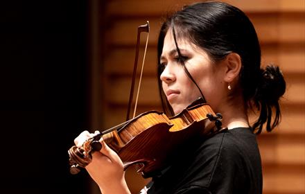 Yehudi Menuhin School Pupil