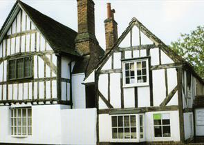 Hampton Cottage on right dates from 17thC