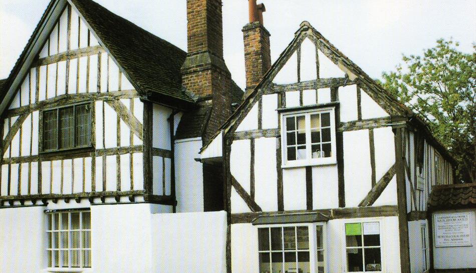 Hampton Cottage on right dates from 17thC
