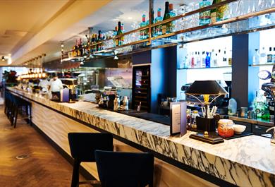 Long Bar Grill at Guildford Harbour Hotel