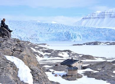 View of Nordenskiöld Lodge and the Nordenskiöld-glacier