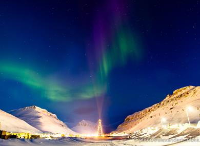 Northern Lights above Longyearbyen