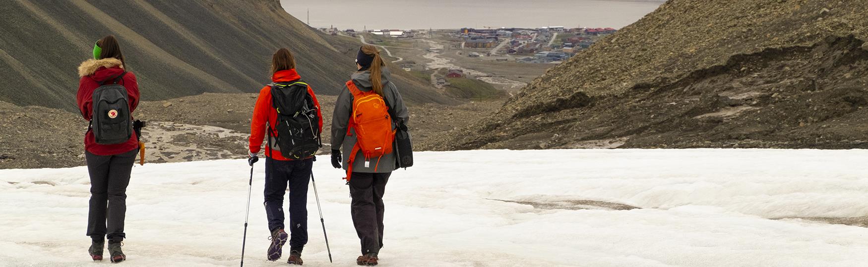 10 populære sommerfotturer nær Longyearbyen