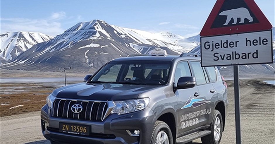 svalbard taxi tour