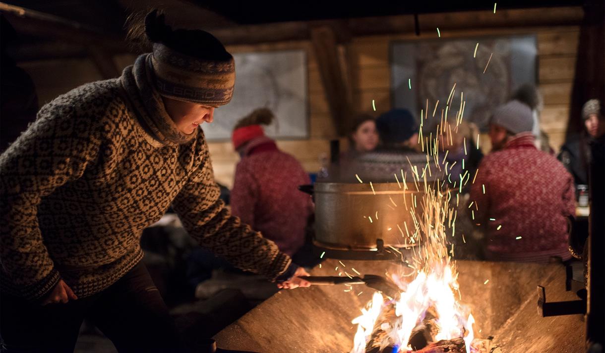 Northern lights evening Hurtigruten Svalbard Northern Lights
