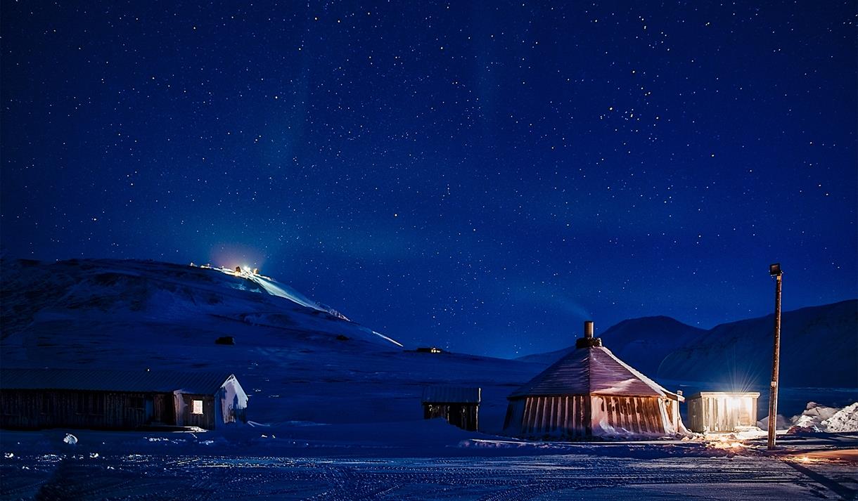 Northern lights evening Hurtigruten Svalbard Northern Lights