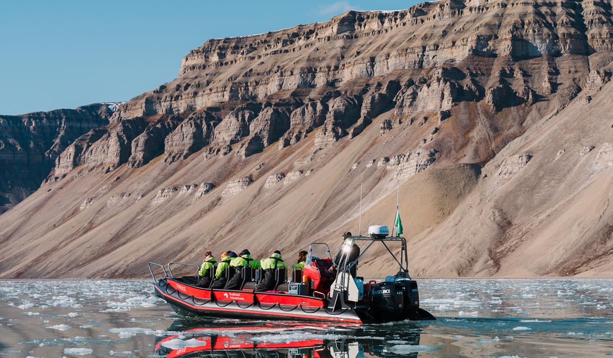 © Visit Svalbard