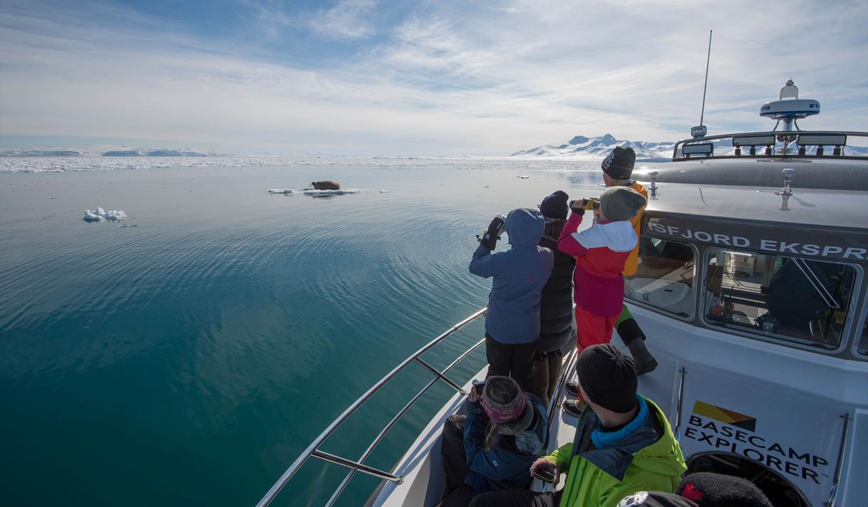 © Visit Svalbard