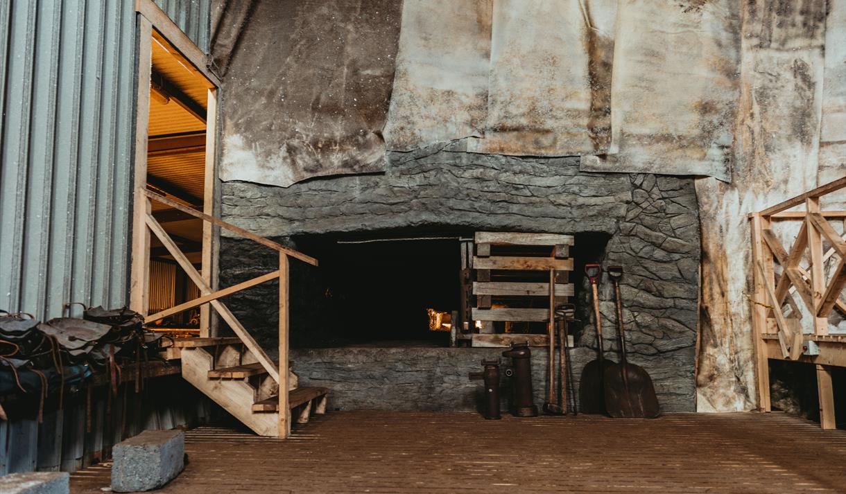 coal mine visit svalbard