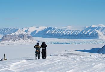 Snøscootersafari til Tempelfjorden - Svalbard Adventures