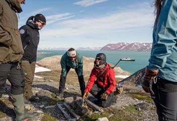 Svalbard Adventure Mini-Cruise - Hurtigruten Svalbard