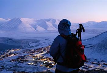 Platåfjellet: Panoramautsikt over Longyearbyen - Svalbard Wildlife Expeditions