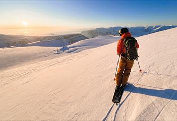 Trollsteinen ski: Randonee topptur - Svalbard Wildlife Expeditions