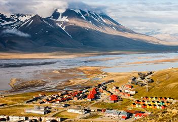 Platåfjellet - Longyearbyen with a view - Spitzbergen Adventures