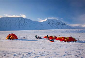 Kryss Spitsbergen - 8 dagers ski ekspedisjon fra øst til vest - Svalbard Wildlife Expeditions