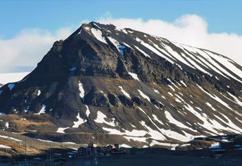 Sarkofagen: Lokal favoritt og fottur til isbreen - Svalbard Wildlife Expeditions