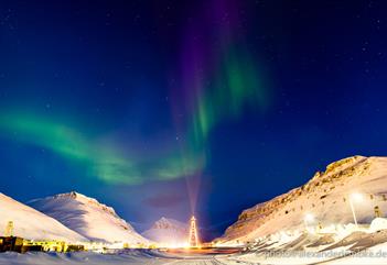 Nordlys over Longyearbyen