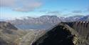Utsikten fra fjellet Sarkofagen mot Longyearbyen