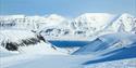 Utsikt fra Longyearbreen ned mot Longyearbyen