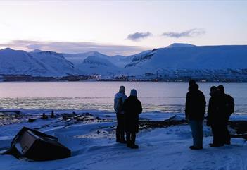Hiorthhamn: Fottur til historiske kulturminner - Svalbard Wildlife Expeditions