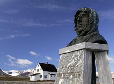 A bust of Roald Amundsen in Ny-Ålesund