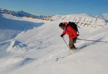 Wildlife vintercamp 3 dager: Skitur med overnatting i telt - Svalbard Wildlife Expeditions