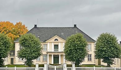 Sondre Brekke Hovedgård in autumn