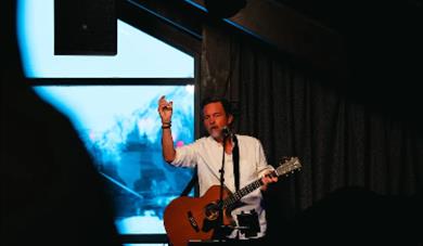 Livemusikk på Loftet Afterski Gausta