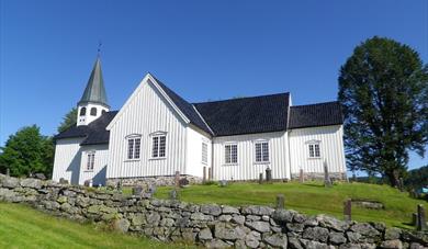 Hva skjer i Drangedal-Drangedal kirke sommeråpen