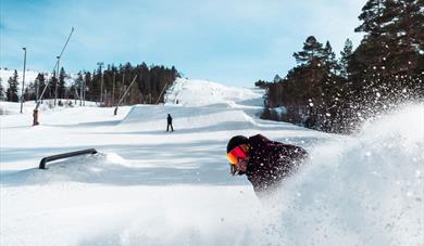 snowboarder at Gautefall ski center