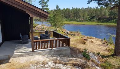 terrasse med utsikt mot vannet