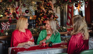 gjester på julehuset til Jonas B. Gundersen