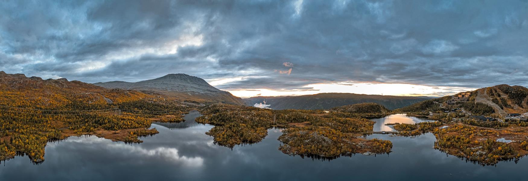 Mount Gausta in autumn