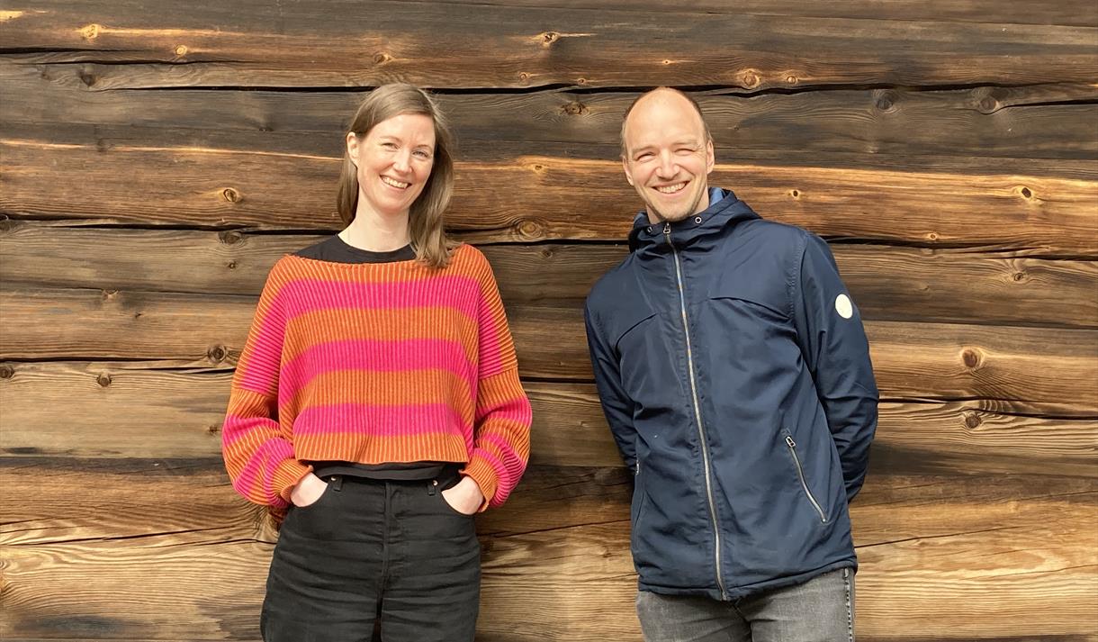 Sørnorsk folkemusikksenter tilbyr konserten «Hardingfela i Nord-Amerika» med Laura Ellestad & Ottar Kåsa