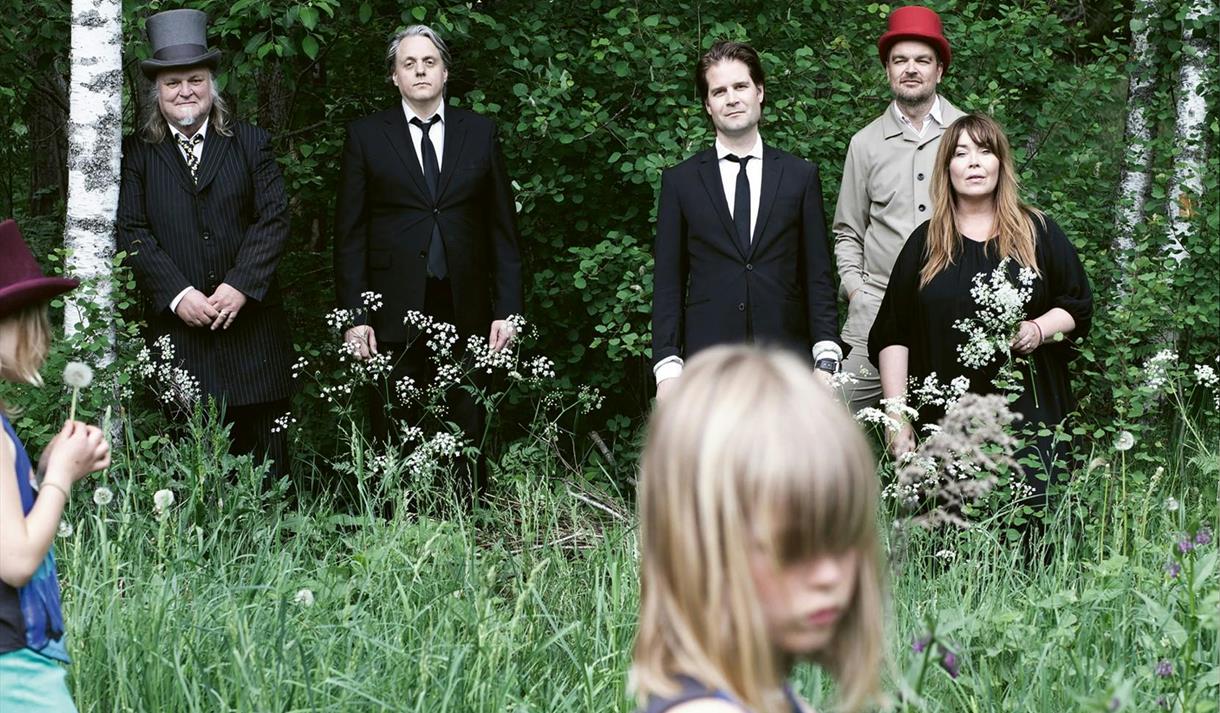 Solveig Slettahjell, Knut Reiersrud og In the Country