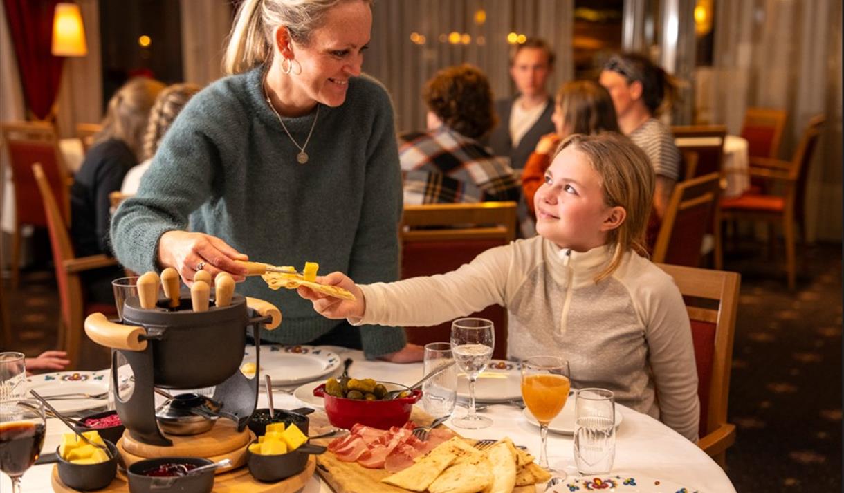 Fondue på Straand Hotel