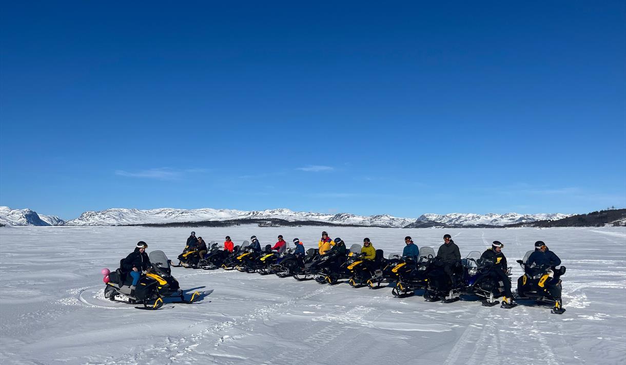 Grupper intil 10 snøscootere (20 personer med passasjer)