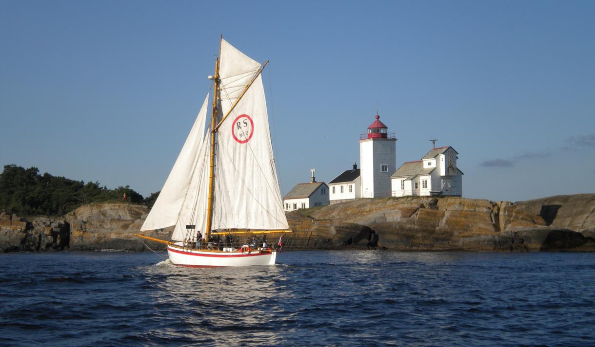 RS 2 og Langøytangen fyr