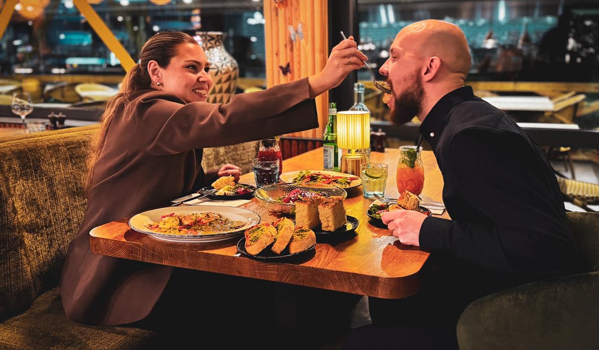 couple eating at Follow restaurant in Porsgrunn