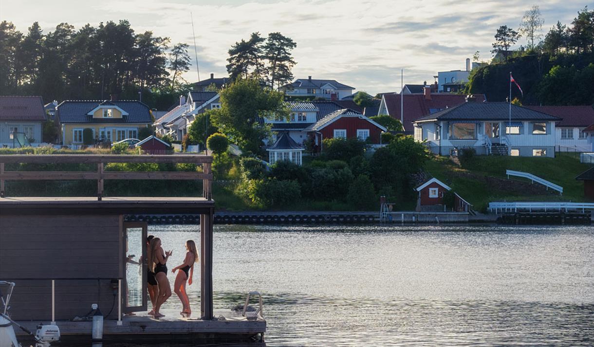 the sauna boat "Melvin"