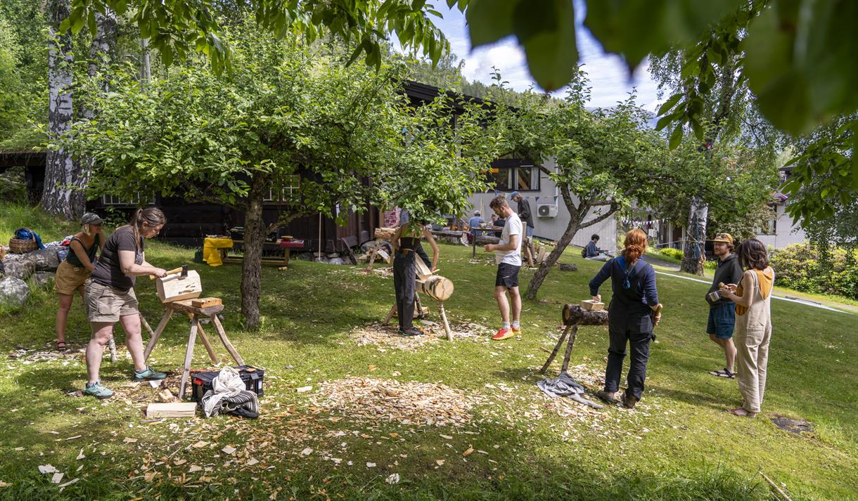 Det finnast mange spennande kurs og aktivitetar på Sløydfest