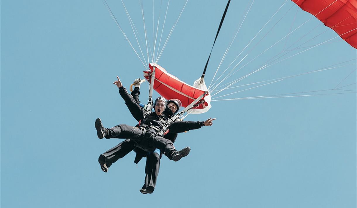 Tandemhopp med Grenland fallskjermklubb