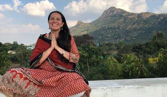 Sangeeta Lavin m/venner