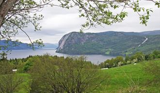 Våmur seen from Valebjørg