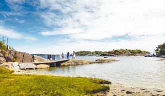 familie på en badestrand i Bamble